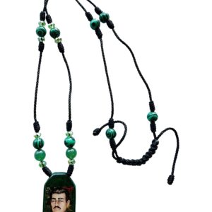 Escapulario Jesus Malverde de madera y piedras hecho a mano (Green)
