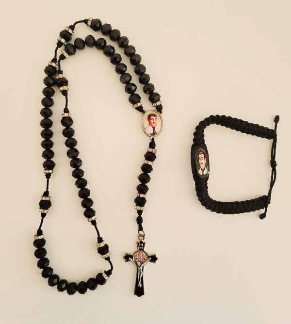 Set de Jesús Malverde con Rosario de Cristal Negro y Pulcera Tejida de Hilo