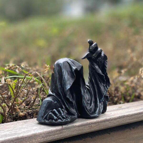 Grim Reaper Sitting Statue Gothic Scary Art Decor Black Robe Mystery Man Creepy Outdoor Indoor Statute Novelty Creeper Home Decor Accent for Shelf, Table and Desktop (Half) - Image 2