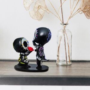 Sugar Skull Statue couple, Resin Hand-Crafted Sugar Skull Decor, Skeleton Head Statue for Home Decor