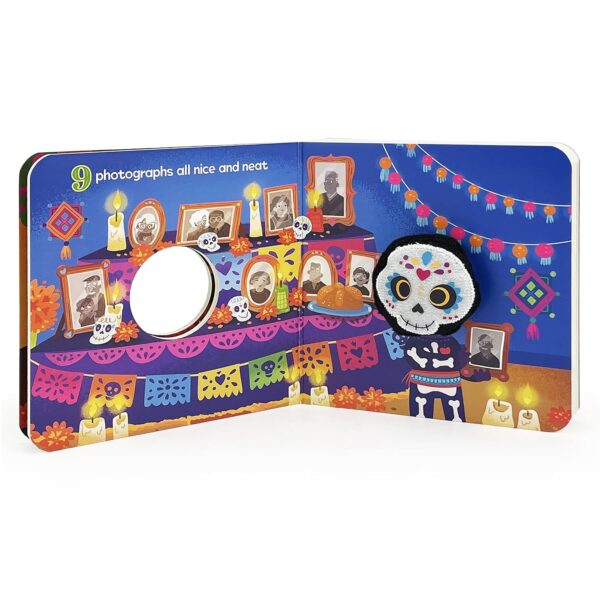 Dia de los Muertos, Day of the Dead Children's Finger Puppet Board Book, Ages 1-4 - Image 4