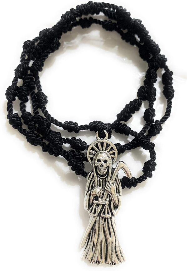 Santa Muerte thread rosary. Rosario de hilo de la Santa Muerte. (Black) - Image 2
