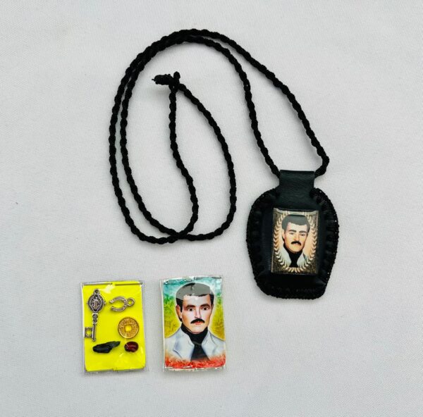Set de Jesus Malverde: Escapulario de Cuero Negro, Pulcera y Amuleto de Proteccion con La Imagen de Jesus Malverde - Image 3