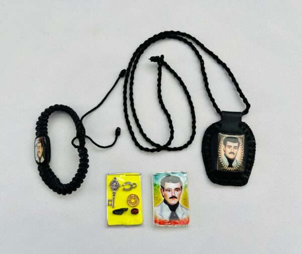 Set de Jesus Malverde: Escapulario de Cuero Negro, Pulcera y Amuleto de Proteccion con La Imagen de Jesus Malverde